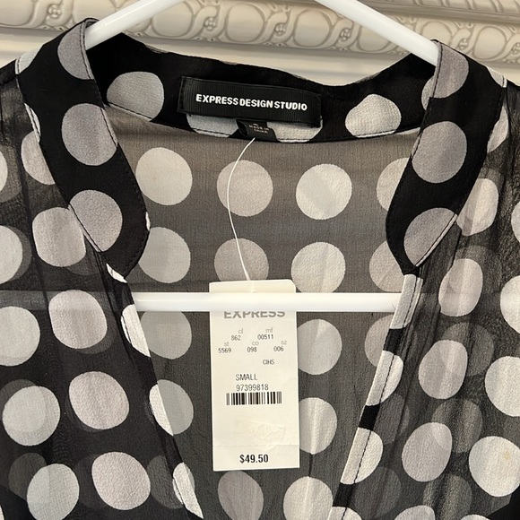 Express Top - Picture 2 of 4